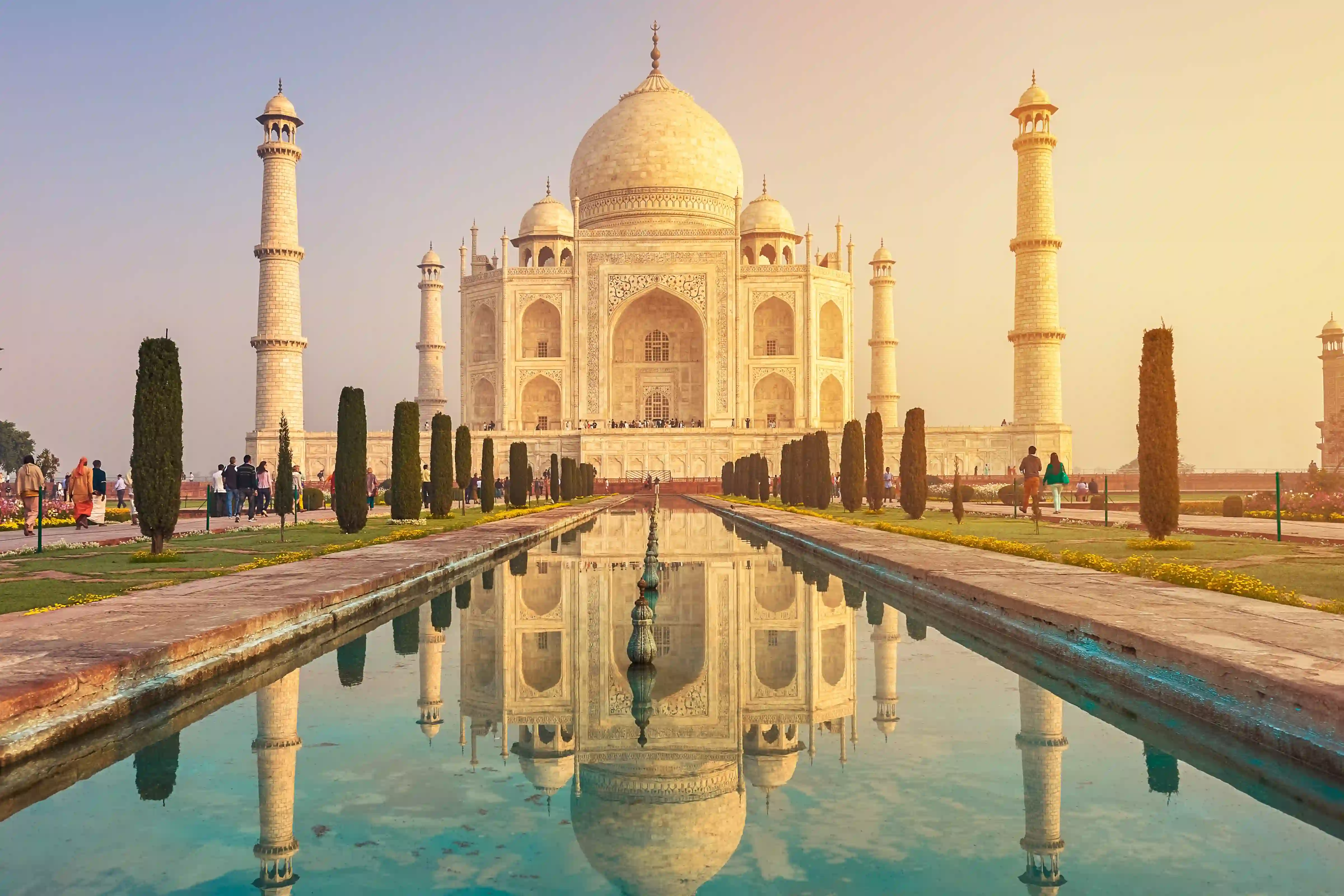 Taj Mahal Sunrise tour from Delhi by Car