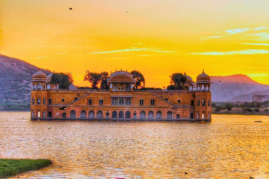 From Delhi: 2 Days Jaipur City Overnight Tour